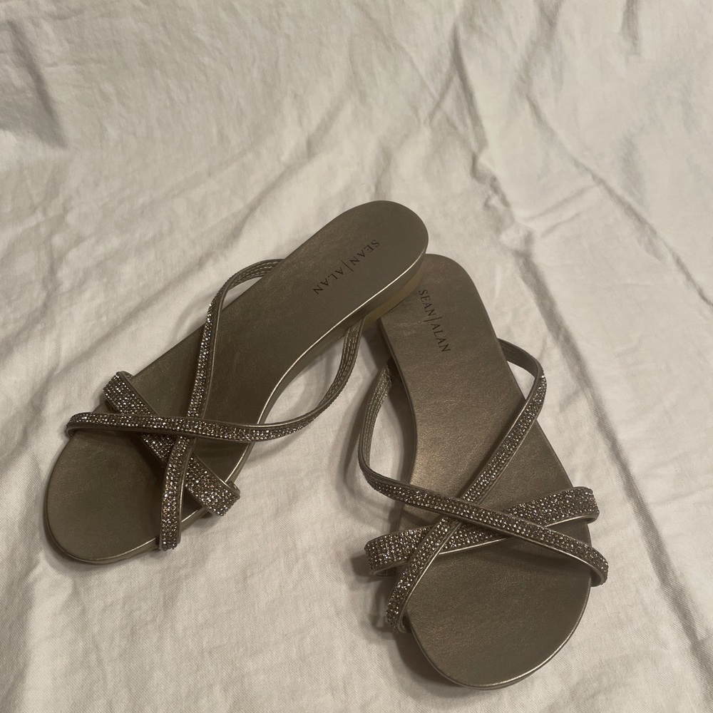 Sean Alan size 8 Silver Rhinestone sandal